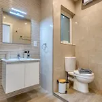 アパート Elegant And Bright One Bedroom In Location Afre1-1 *
