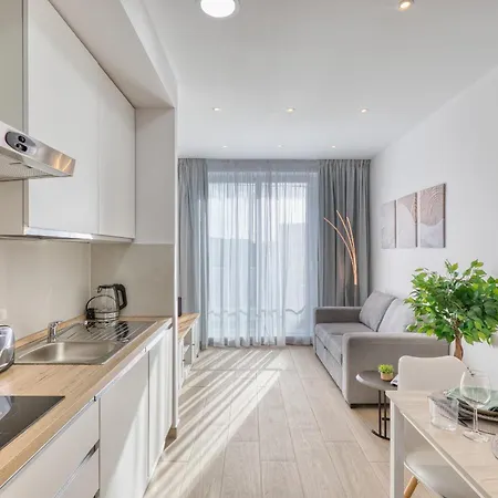 Elegant And Bright One Bedroom In Location Afre1-1