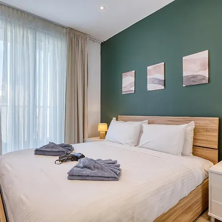 Elegant And Bright One Bedroom In Location Afre1-1 *